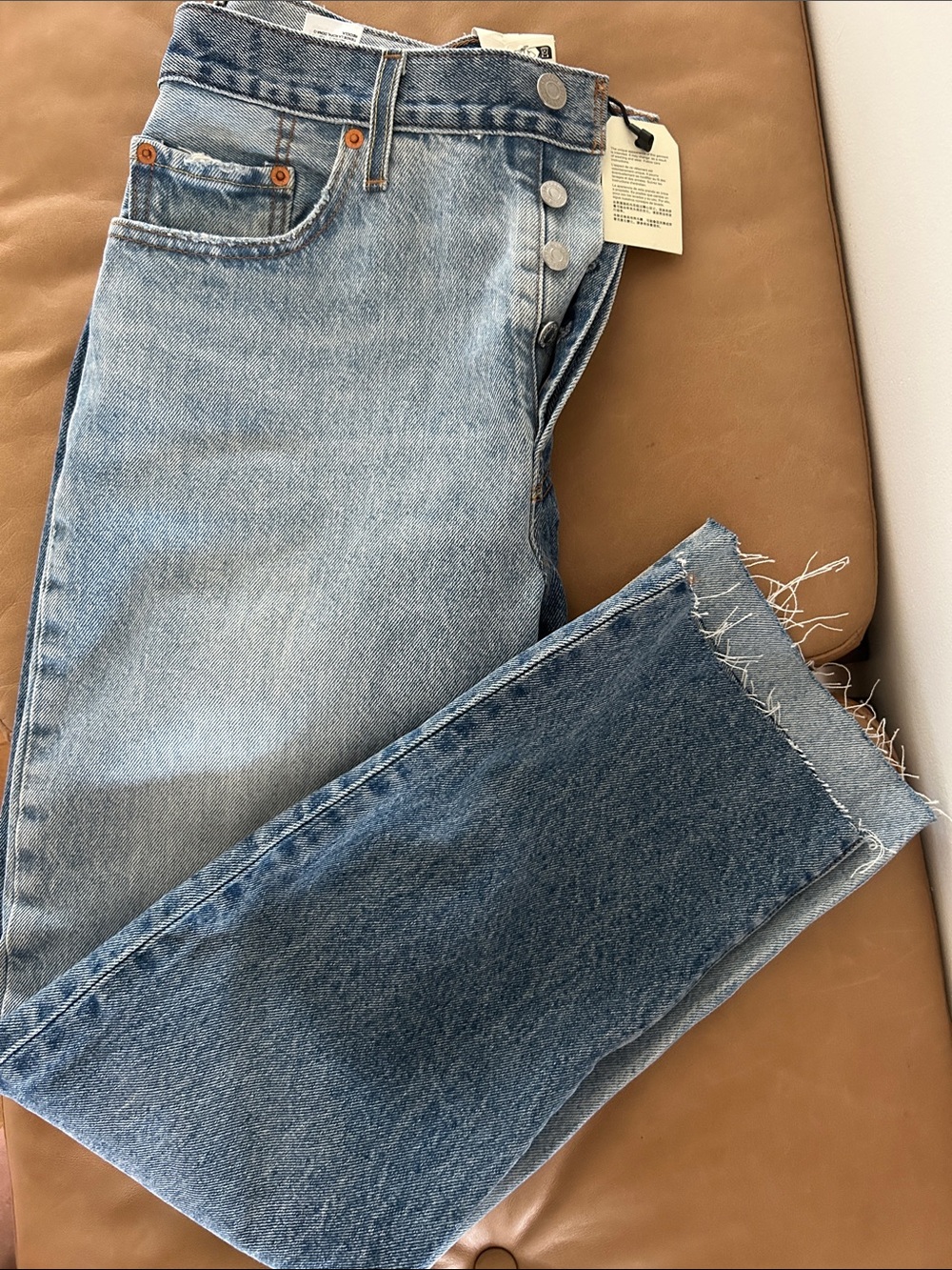 Levi Light Wash Two Tone Women’s Straight-Leg Jeans 501